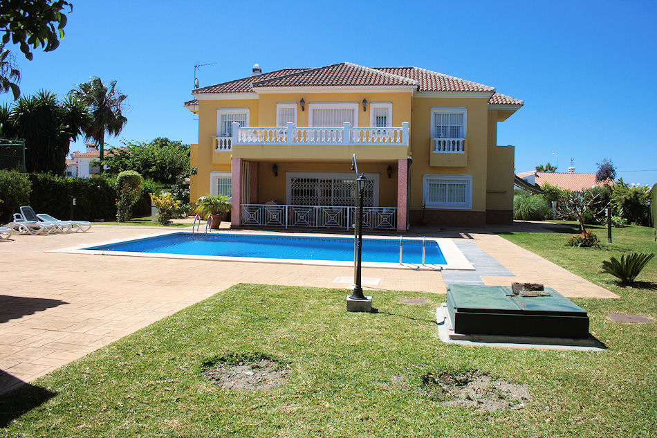 Villa for sale in Valle Niza